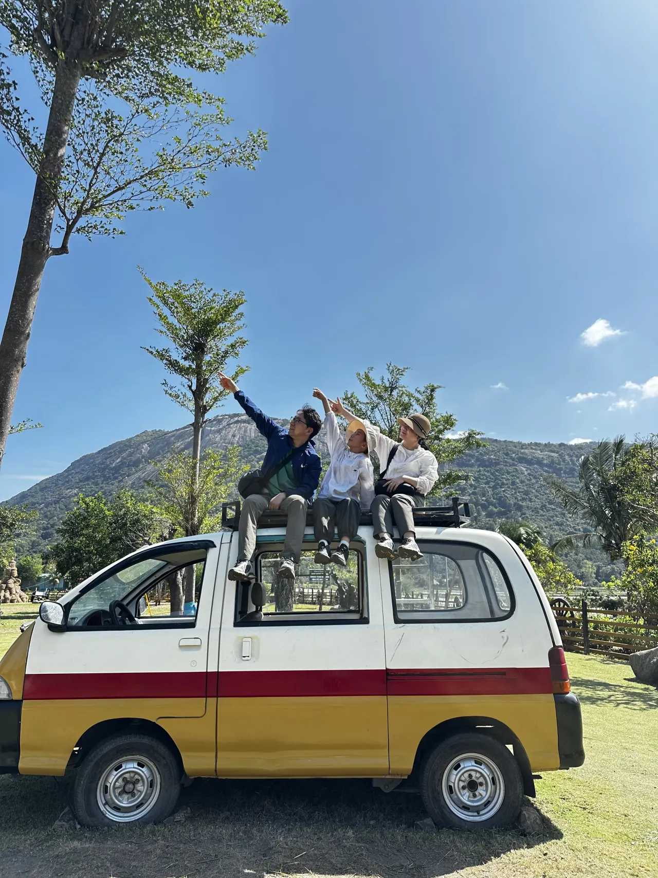 민현가이드님과 세가족 첫 나트랑^^